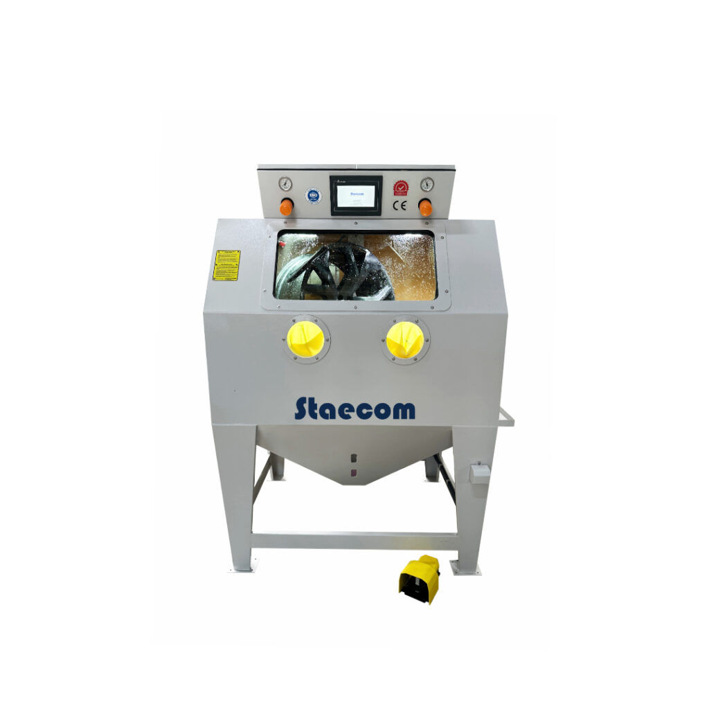STWB-6 wet blasting machine van Staecom voor stofvrij natstralen van velgen tot 26 inch